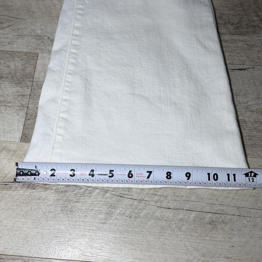 We The Free Snowy White Flare Jeans Size 31 - Picture 9 of 12